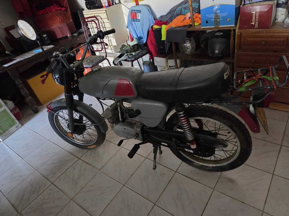 motorizada casal