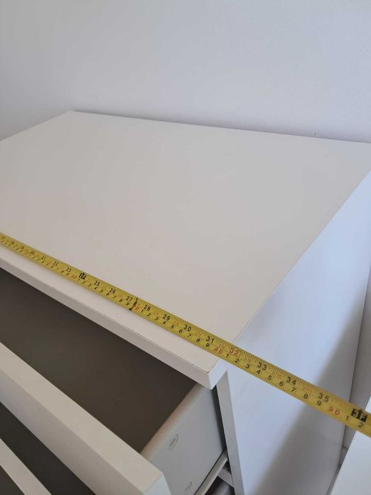 Cómoda IKEA MALM branca 4 gavetas – bom estado
