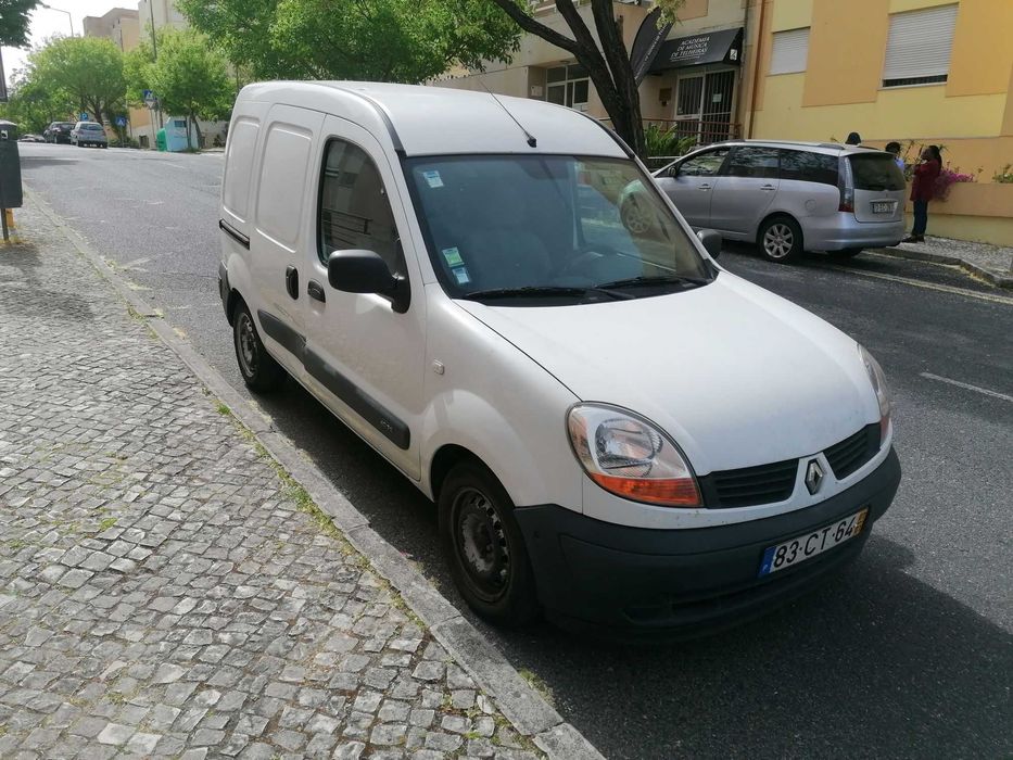 Renault Kangoo 1.5 dCi 2007 | 121 mil km | Bom motor | Danos estéticos | Sempre de garagem
