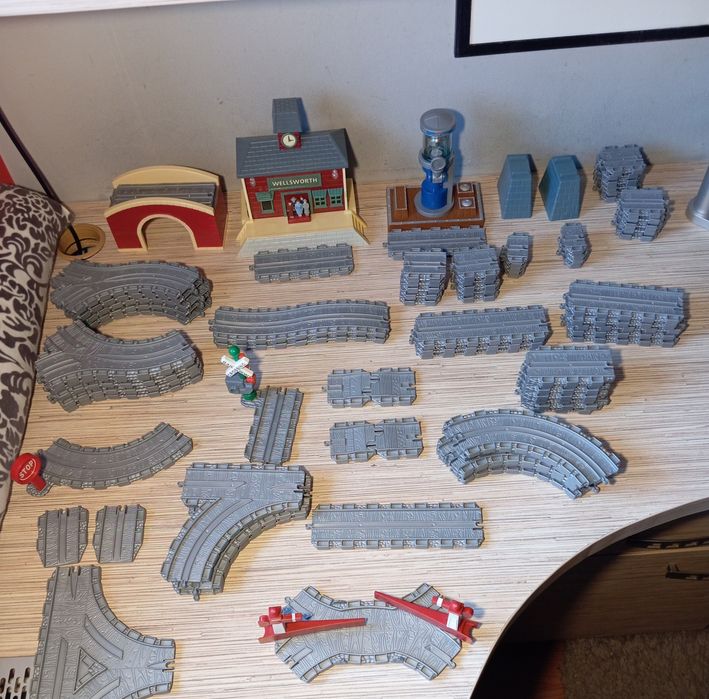 Tomek i Przyjaciele take along zestaw torów i dodatków