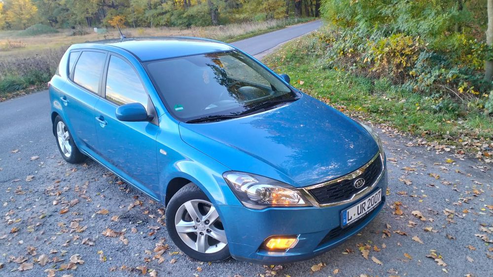 Kia Ceed 2010 R Klimatronik Alu Serwis Idealny Niemcy