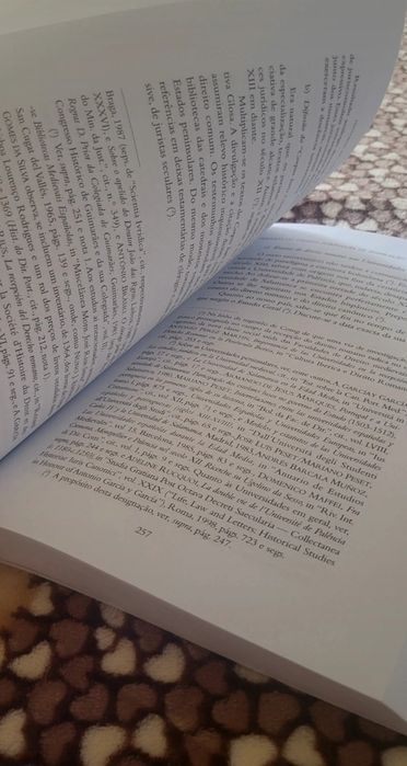 Libro de História do Direito Português- Mário Júlio de Almeida Costa