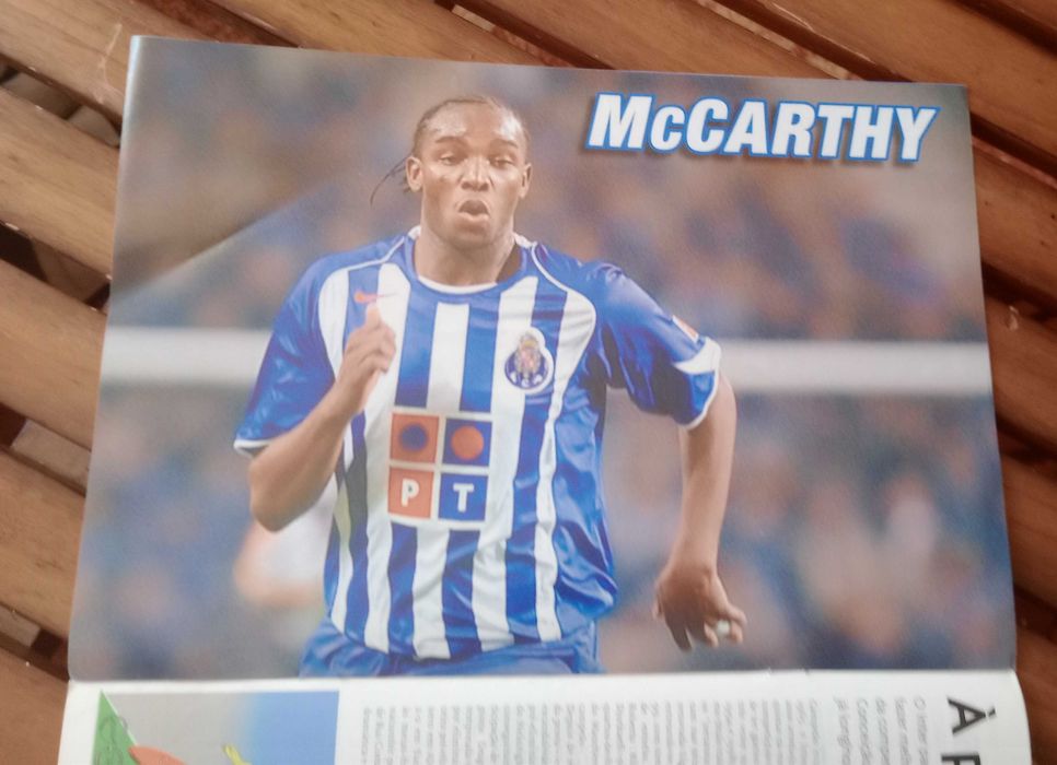 Revista O Jogo Taça FCP Vamos defendê-la  poster da equipa e McCarthy