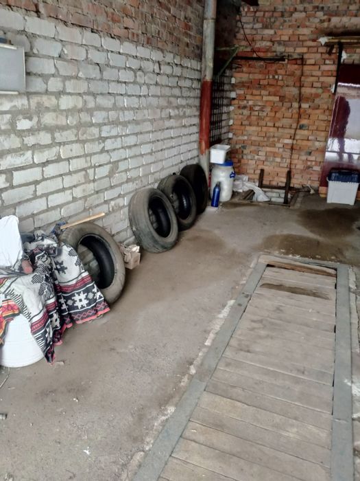 Продам гараж (Гаражне товариство Буран)