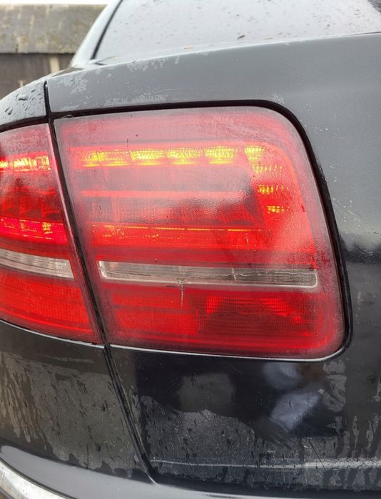 Lampy tylne dymione komplet LED II lift oryginał Audi A8 S8 D3