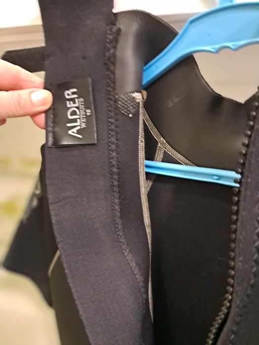 Fato de surf marca Álder