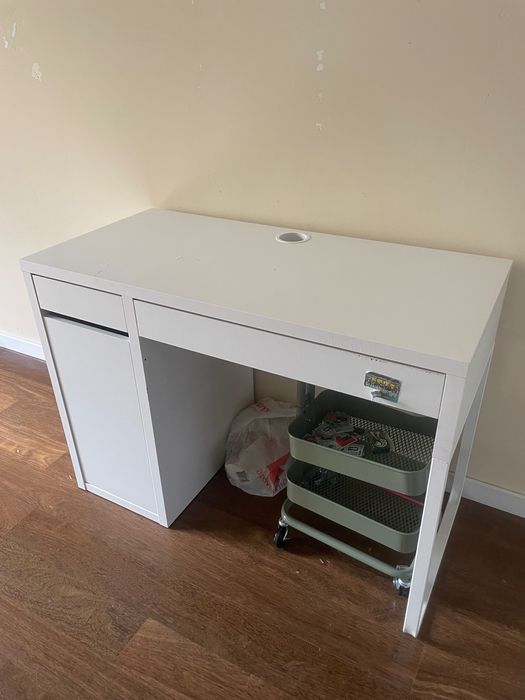 Secretária Ikea - Modelo  MICKE