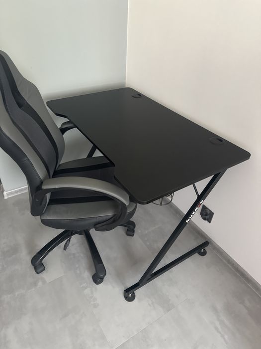 Biurko + fotel gamingowe