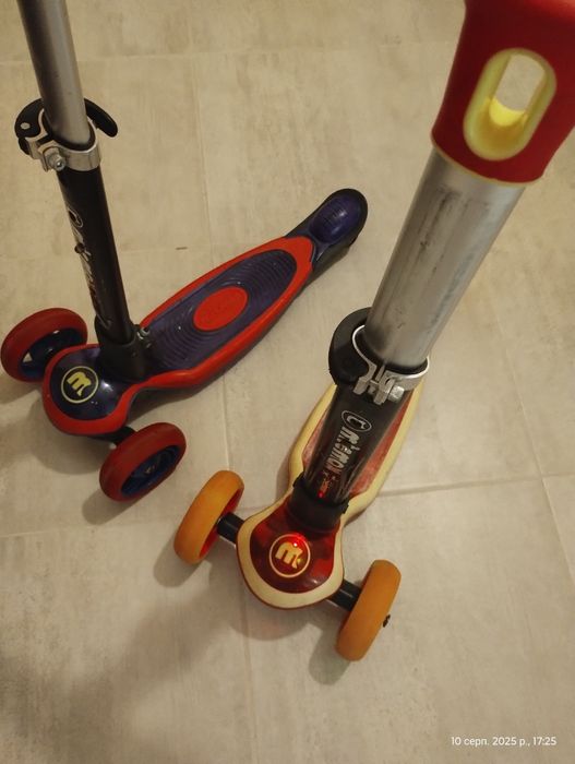 Самокат з підсвіткою