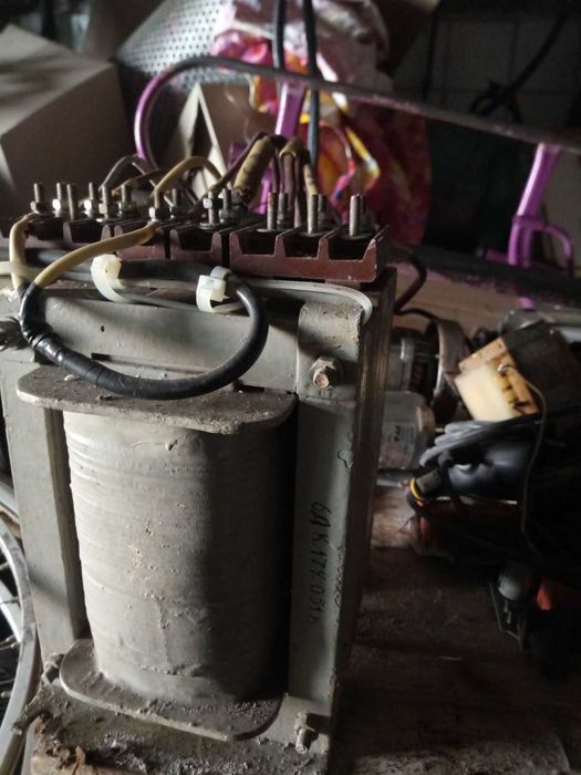 мощный трансформатор  для пуско-зарядного устройства