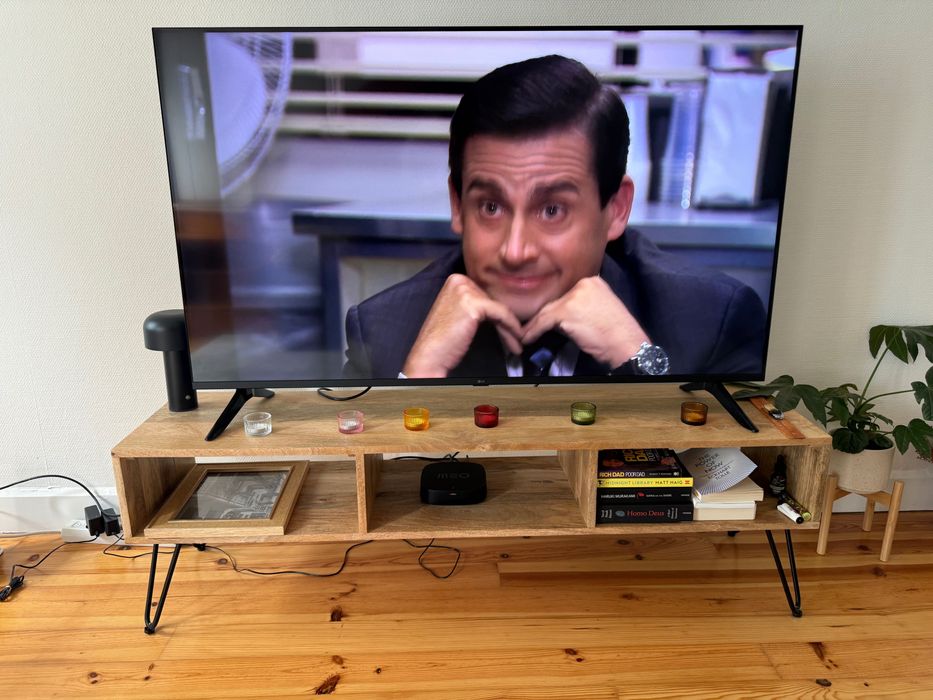 Móvel TV 140x35 cm em madeira
