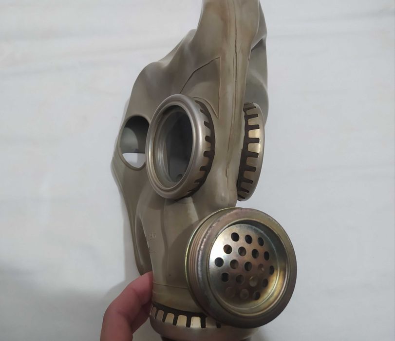 Противогаз пмг2 ,полный комплект