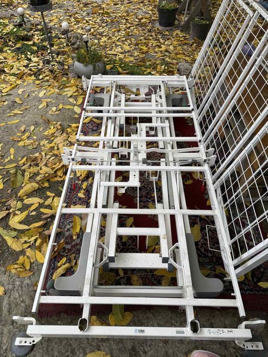 Ліжко для догляду за хворим.