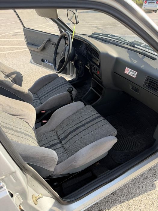 Opel ascona Sprint 1.8i