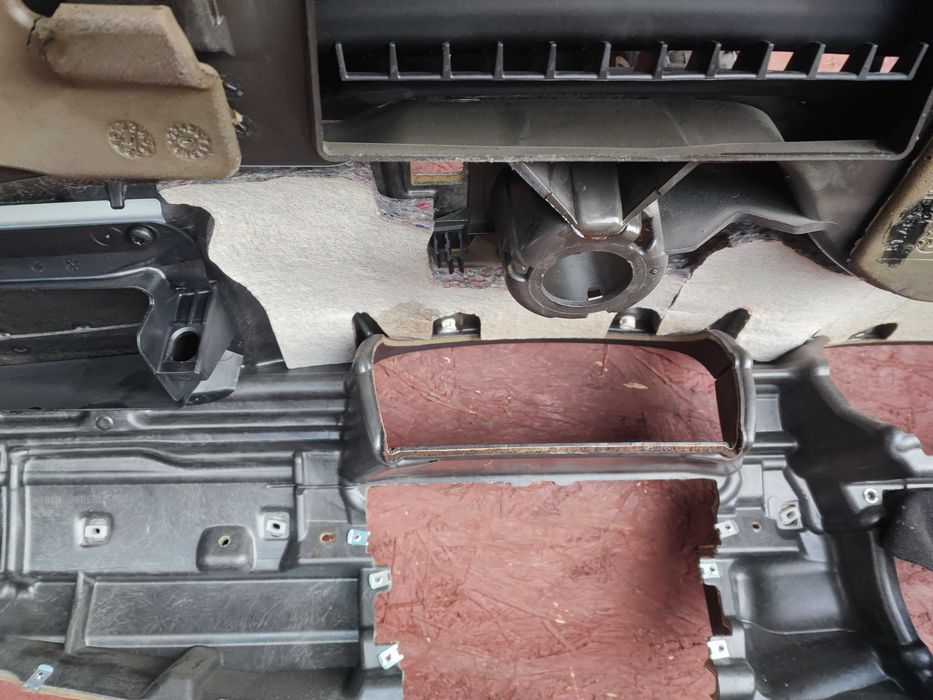 BMW E60/ E61 ORYGINALNY KOKPIT, Deska rozdzielcza EU w kol. BEIGE OEM