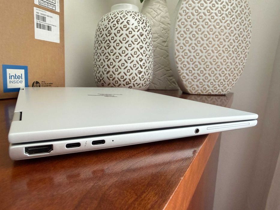 HP Elitebook 8 Flip G2i 13 AI|Hibrido x360|Ultra 7-365|WIFI 7|Placa 5G