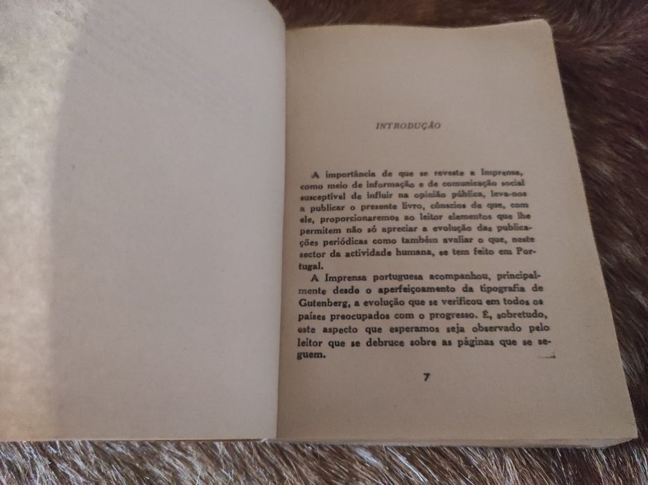 Livro a imprensa