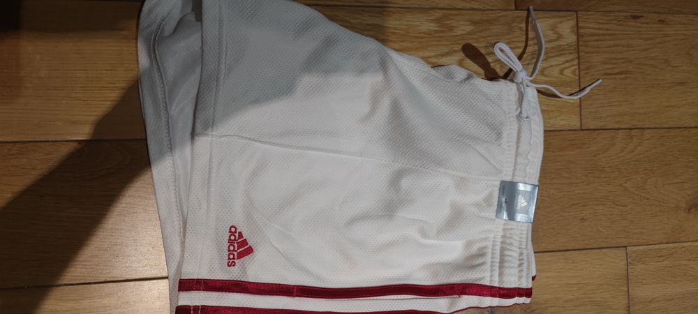 Krotkie Spodenki Adidas