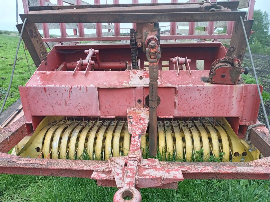 Продам прицеп підборщик сіна трави соломи