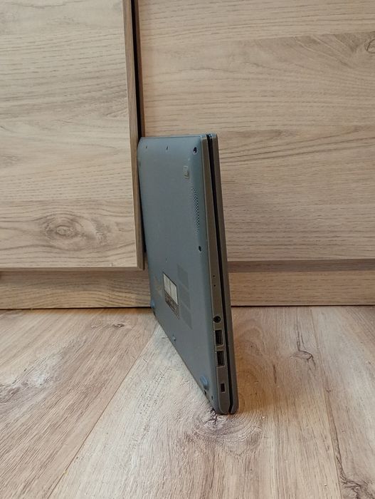 Sprzedam laptop asus