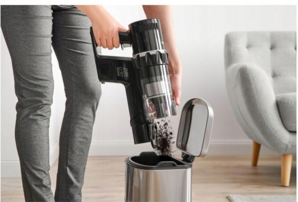 Odkurzacz pionowy Sencor SVC 7523BK czarny 

Sencor SVC 7523B