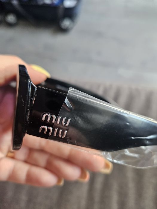 Okulary przeciwsłoneczne miu miu