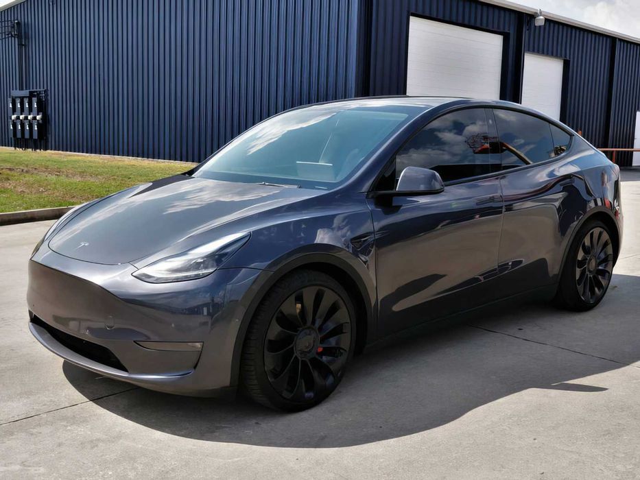 Tesla Model Y Performance      2021