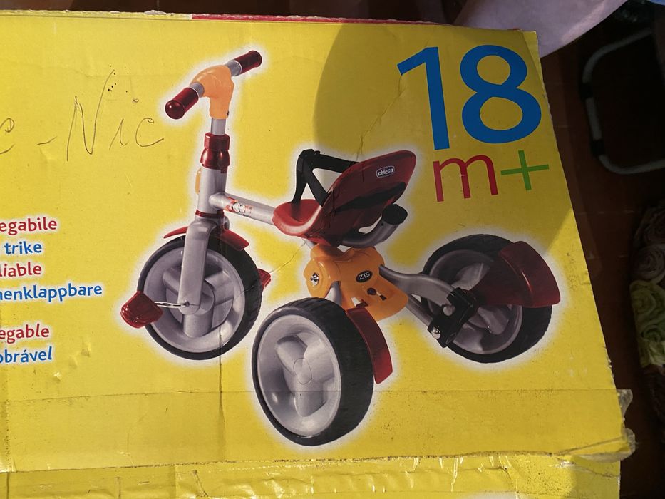 Triciclo Chicco com pega parental – Como novo