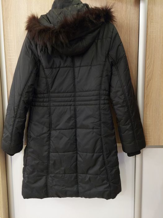 Długa zimowa kurtka