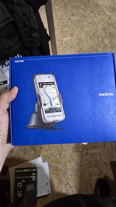 Nokia 5230 + orginalne akcesoria