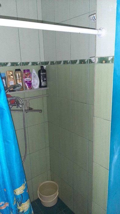 Продам гостинку в общежитии м. Завод Малышева