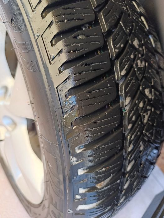 Гарне та надійне авто.вкладень не потребує.