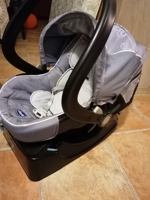 Alcofa Chicco e Ovo Chicco de bebé