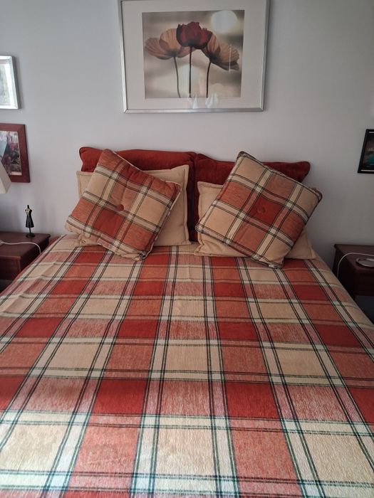 Conjunto colcha +almofadas+ cortinados