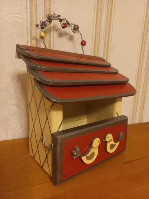 Годівнички Кормушки для мелких птиц 400 грн: синиц, воробьёв.