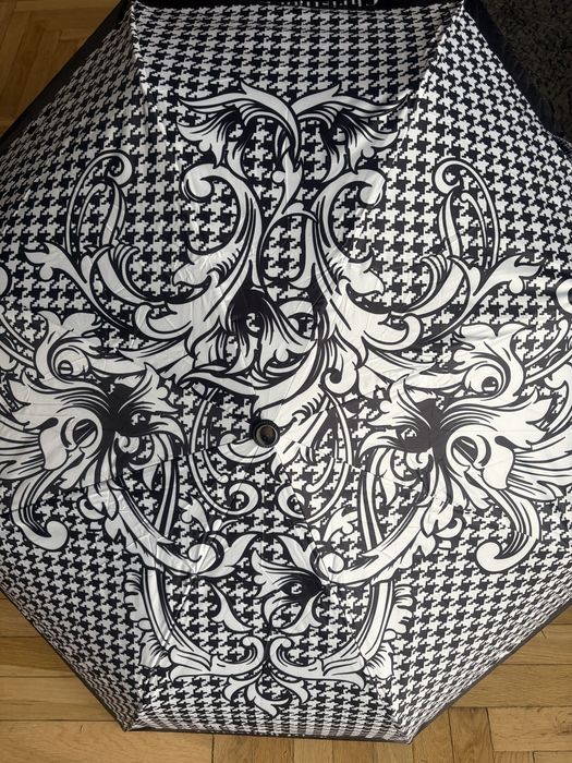 Parasol – elegancki, składany, automatyczny