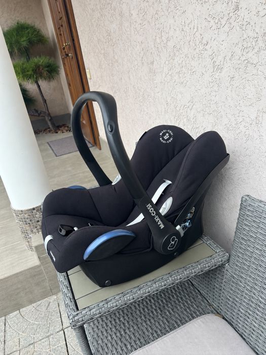 Автокрісло переноска Maxi-Cosi CabrioFix