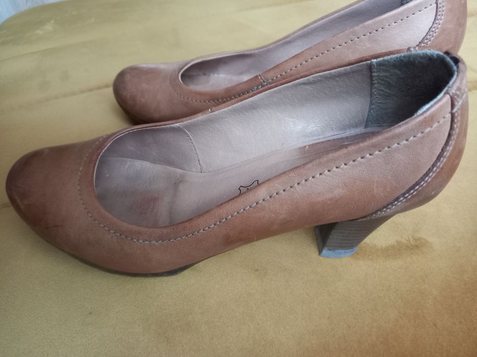 Buty na obcasie, 39, Lasocki, skora