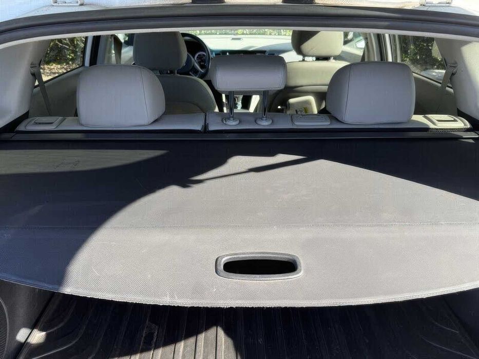 Kia Niro Hybrid      2017