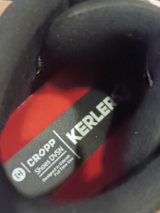 Czarne sneakersy za kostkę Cropp Kerlers3