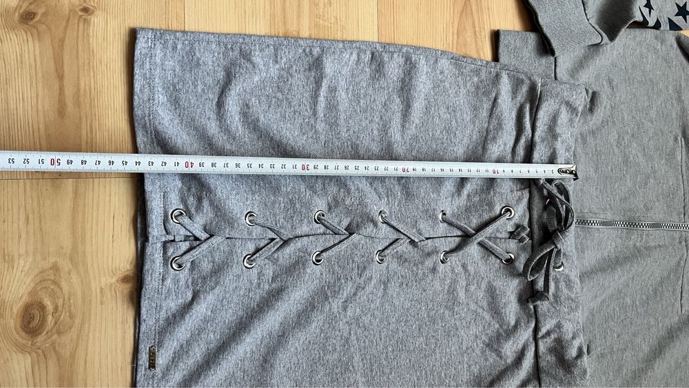 Bluza z kapturem Converse i spodniczka Megi