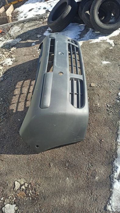 Передній бампер трафік