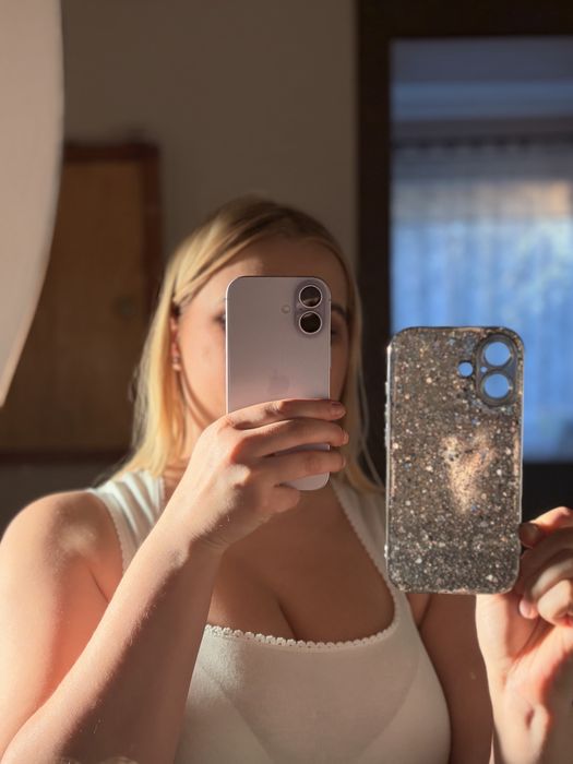 Iphone 17 etui phone case srebrne blyszczace