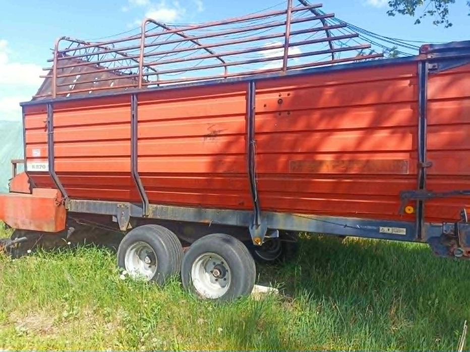 Przyczepa samozbierająca Deutz-Fahr K570 — 8 t, sprawna do pracy