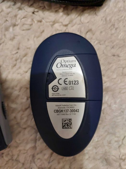 Glukometr Optium Omega