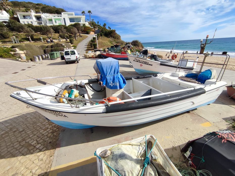 Embarcação de pesca profissional OBE 540 PESCADOR