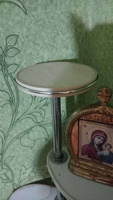 лента клейкая кромка серебро .