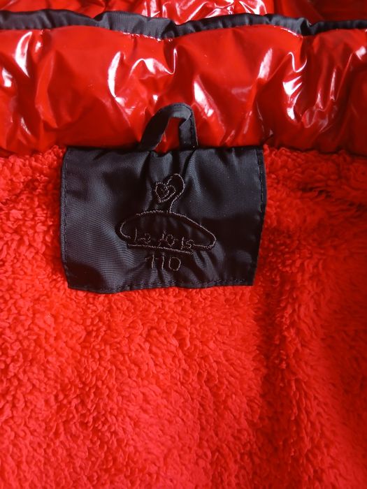 Зимова куртка для дівчинки,110р.