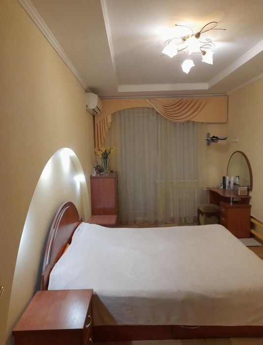 Продам 3х ком кв пр.Юбилейный  Хортицькой р-н