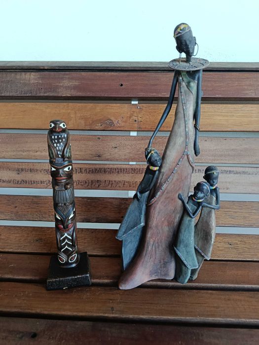 Diversas estatuetas esculturas e artigos decorativos barro terracota madeira e outros